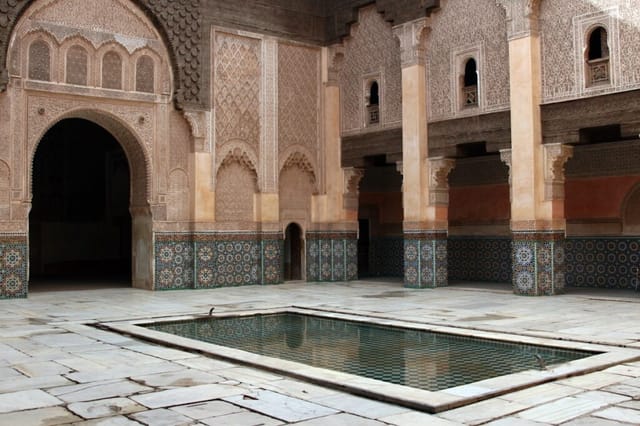 Sur les traces almoravides, la médina la plus ancienne – Marrakech